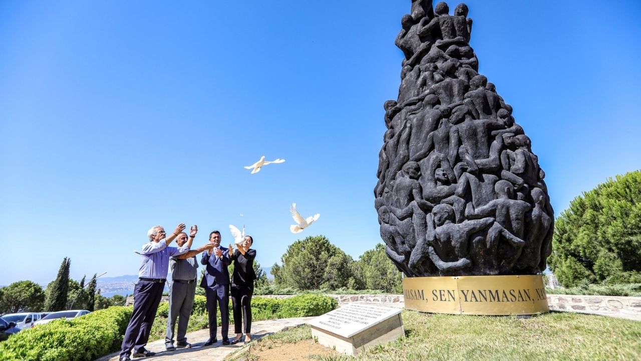 madimak-bayraklida-anildi-2