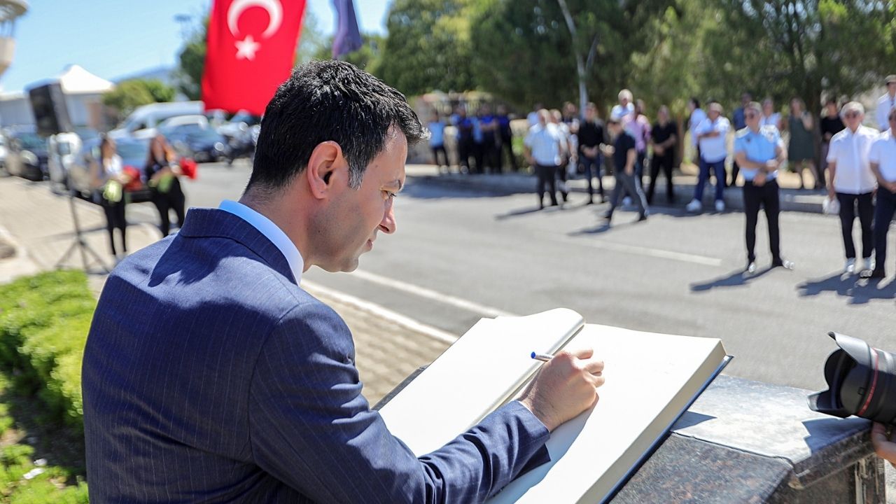 madimak-bayraklida-anildi-3