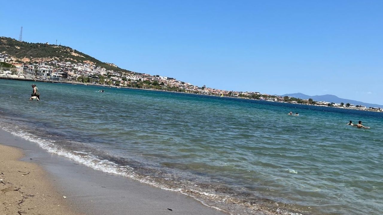 yeni-foca-halk-plaji-1