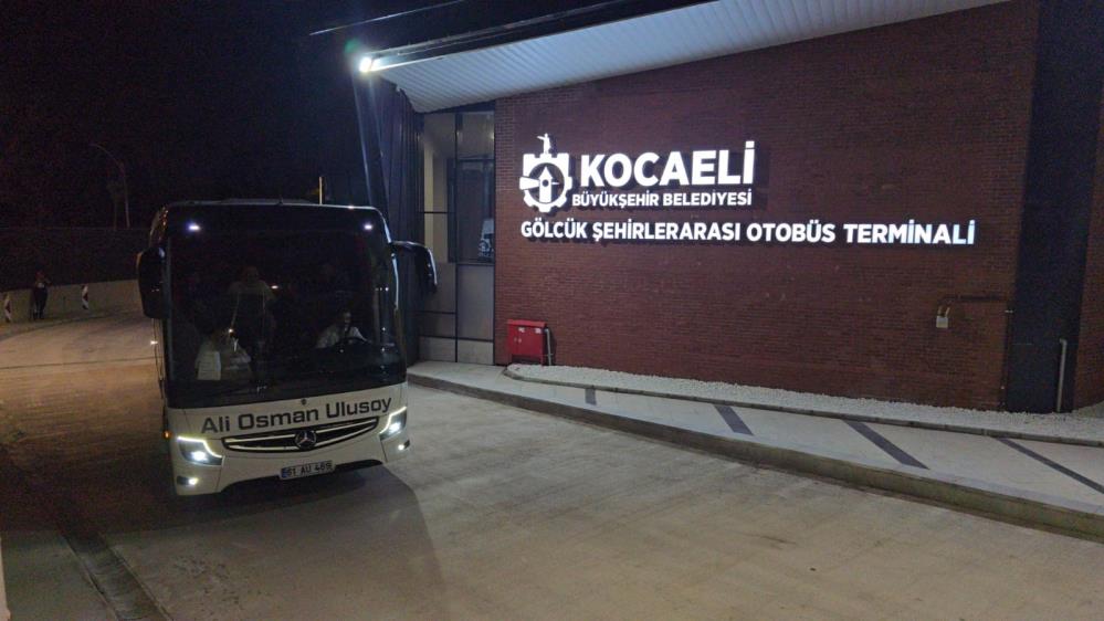 Yeni Yapilan Terminalin Ilk Seferi Izmire (2)