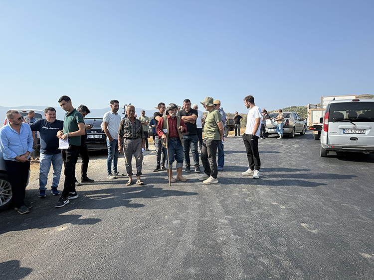 izmirde-yurttastan-cop-isyani-yol-kapattilar
