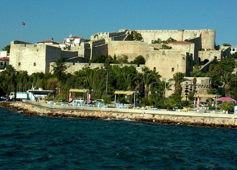 cesme-kalesinde-tarih-ve-deniz-bulusuyor-turkiyenin-ikinci-sualti-muzesi