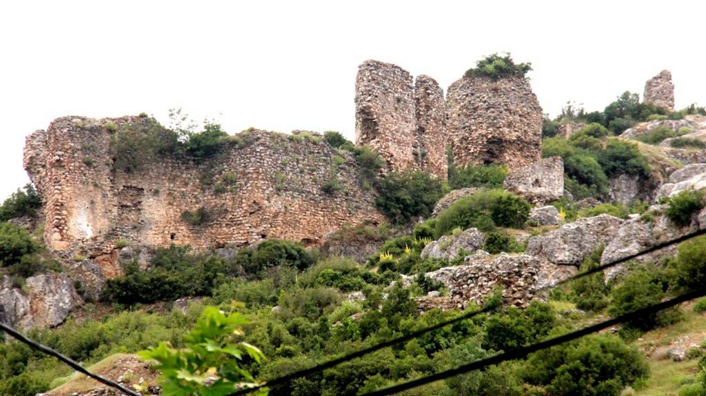 gizemli-nif-kalesi-bizanstan-greko-perse-uzanan-izler