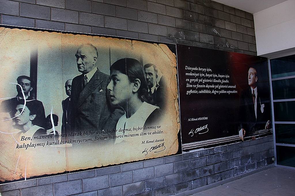 bilimin-kalbi-karsiyakada-atiyor-egenin-ilk-bilim-muzesinde-essiz-deneyim