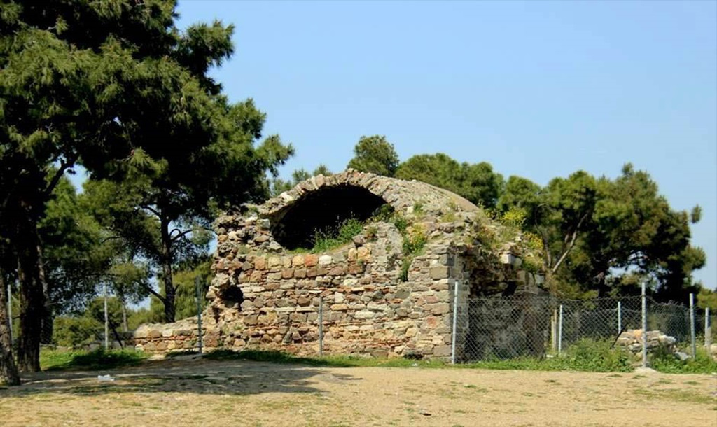 korfez-ayaklarinizin-altinda-seyyahlarin-izmiri-izledigi-yer