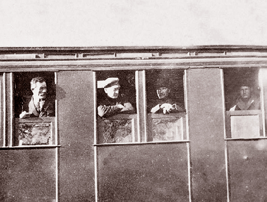 30-agustos-ozgurlugun-ve-bagimsizligin-103-yillik-taci