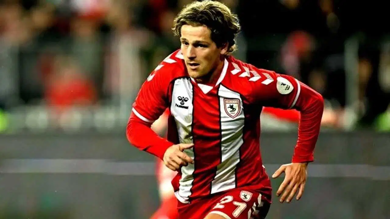super-lig-futbolcusu-hastaneye-kaldirildi