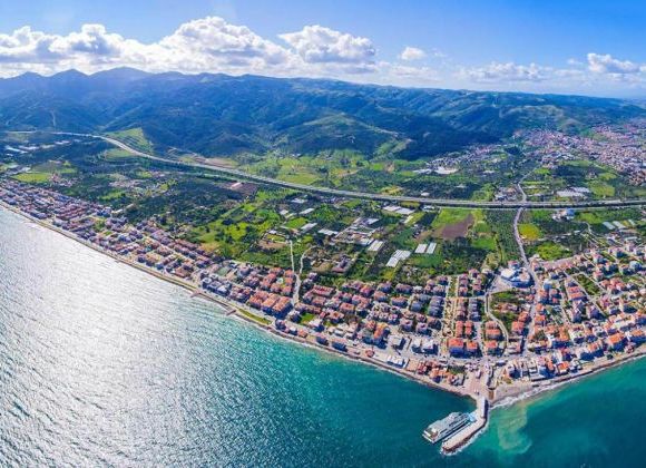 Izmirde Kiralik Ev Bulmak Zorlasti Guzelbahce Urla Cesme Yarisiyor (2)