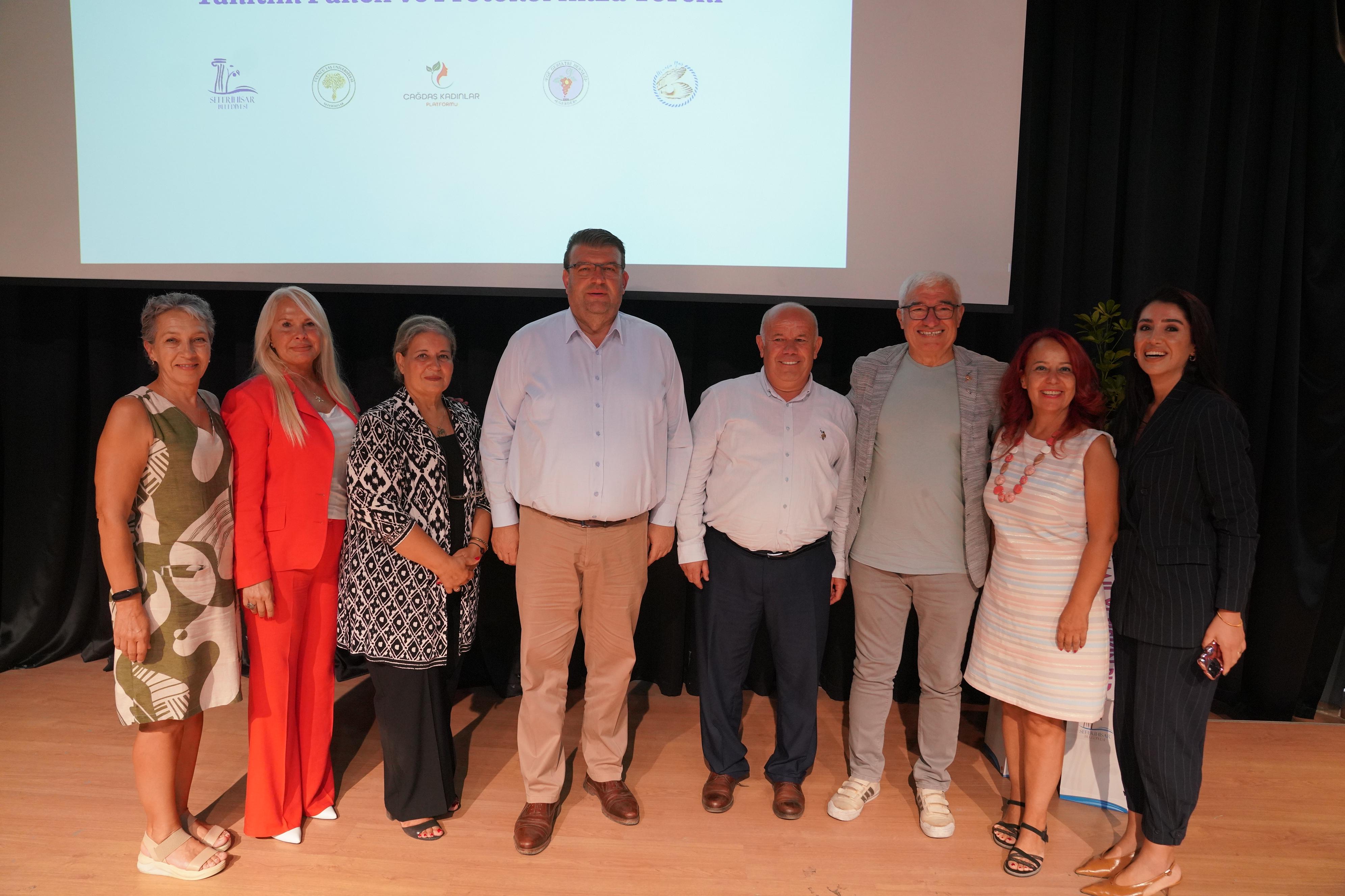 seferihisar-belediyesi-3-yas-universitesi-basliyor