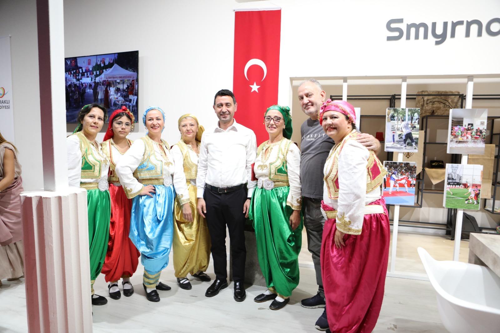 iefde-bayrakliya-yogun-ilgi