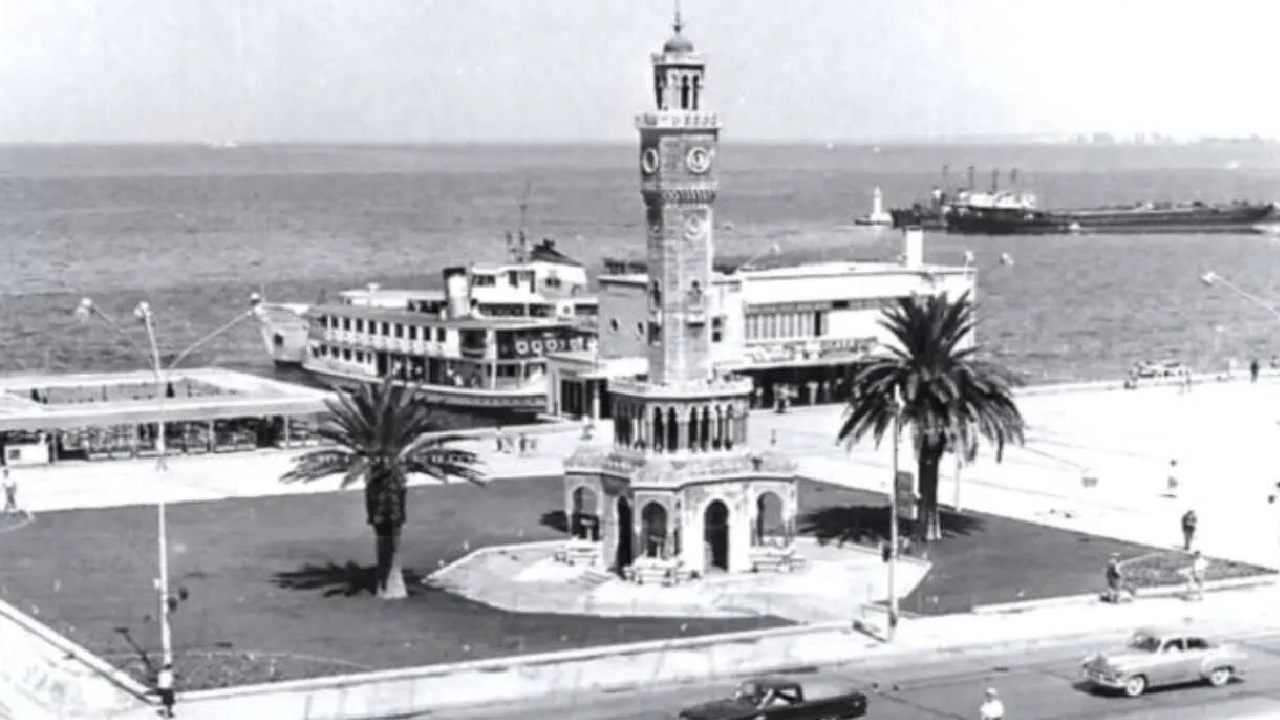 İzmir’in simgesi: Saat Kulesi