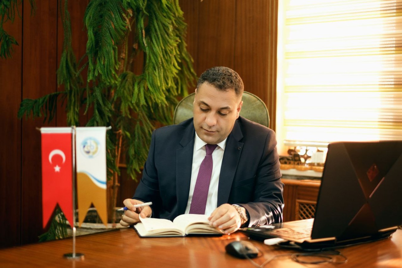 mhpli-belediye-baskani-partisinden-istifa-etti