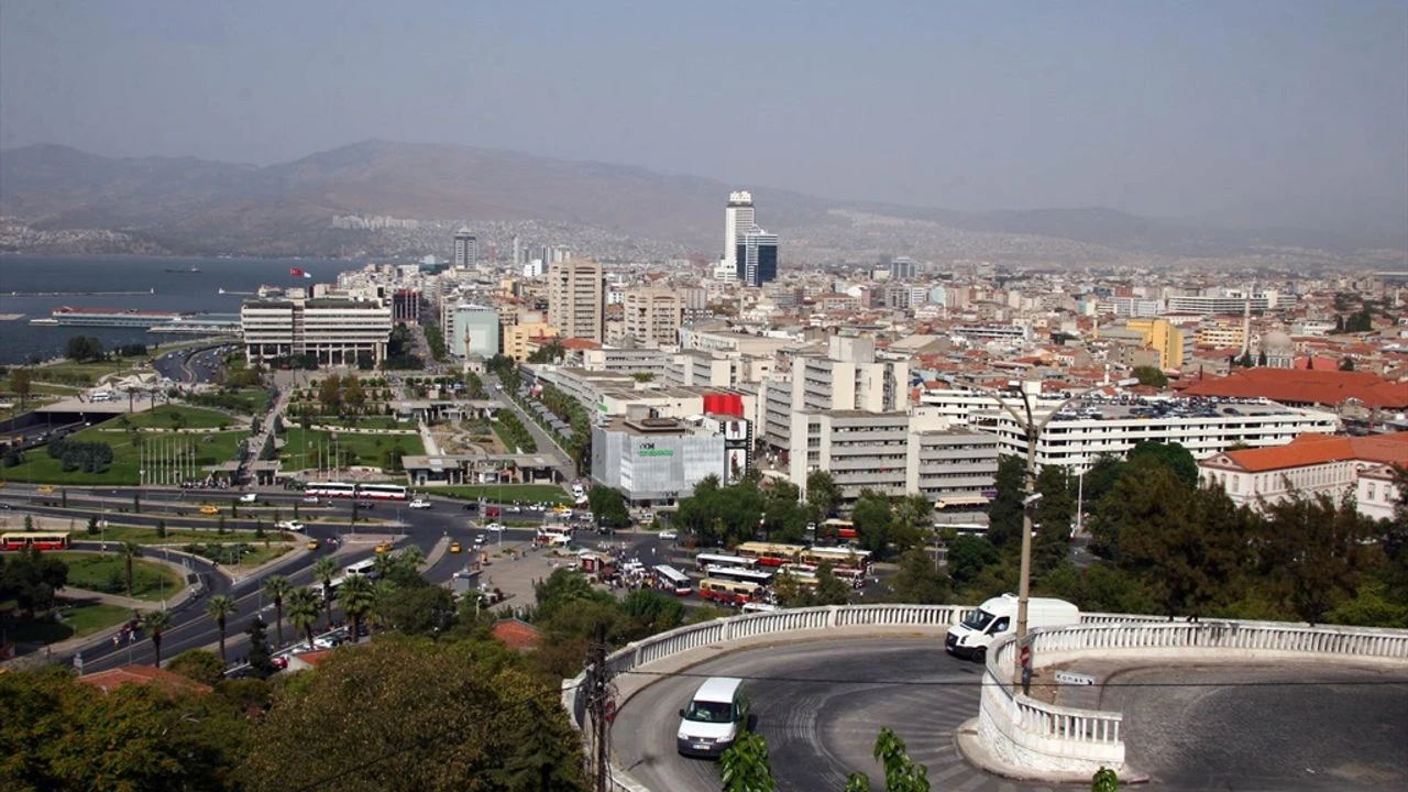 izmir-manzarasini-izleyebileceginiz-8-yer