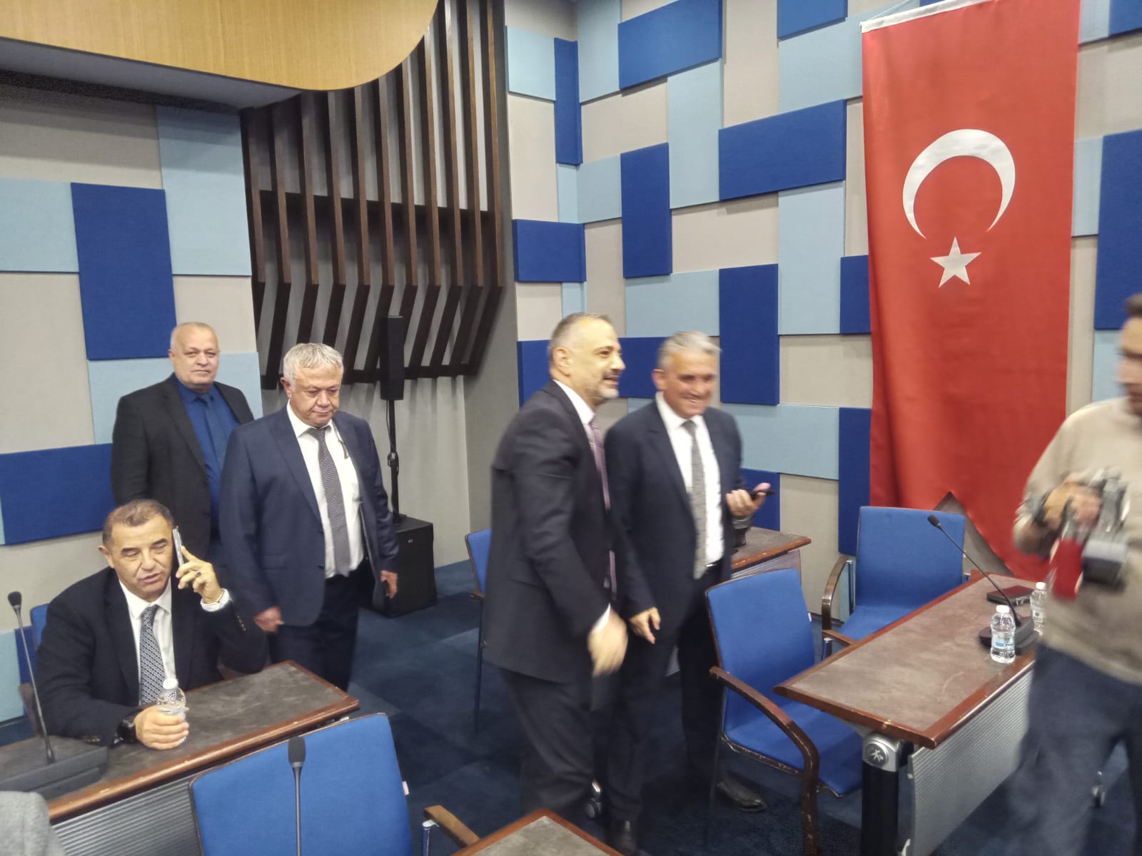 İZTO Meclis Toplantısı’nda Şenol Aslanoğlu sürprizi!