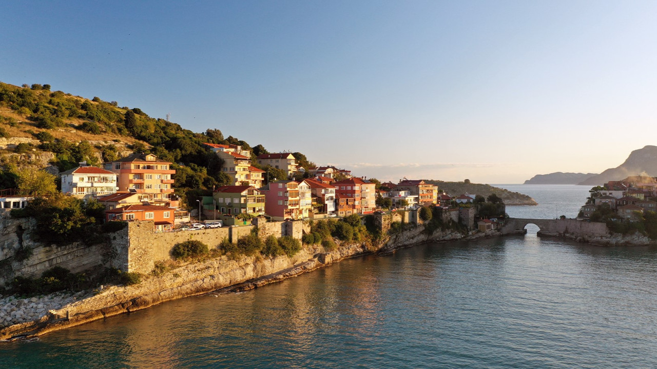 6 Bin Nufuslu Amasraya 3 Gunde 500 Bini Askin Ziyaretci Geldi 4Lvh