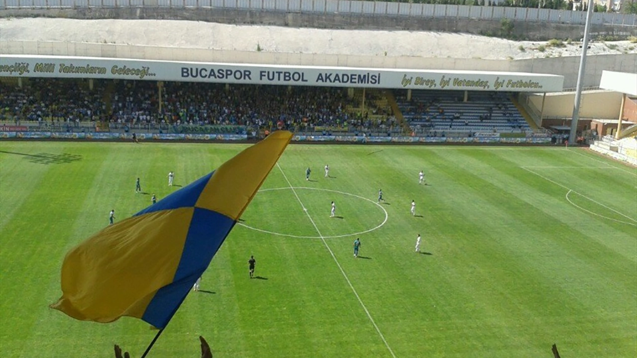 izmirde-kac-tane-stadyum-var-iste-izmirin-futbol-arenalari