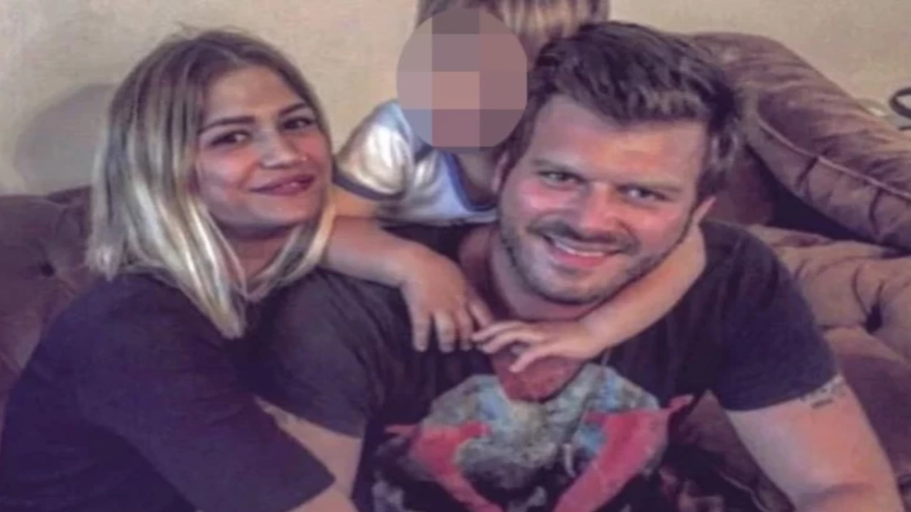 kivanc-tatlitugun-kiz-kardesi-cezaevine-girdi