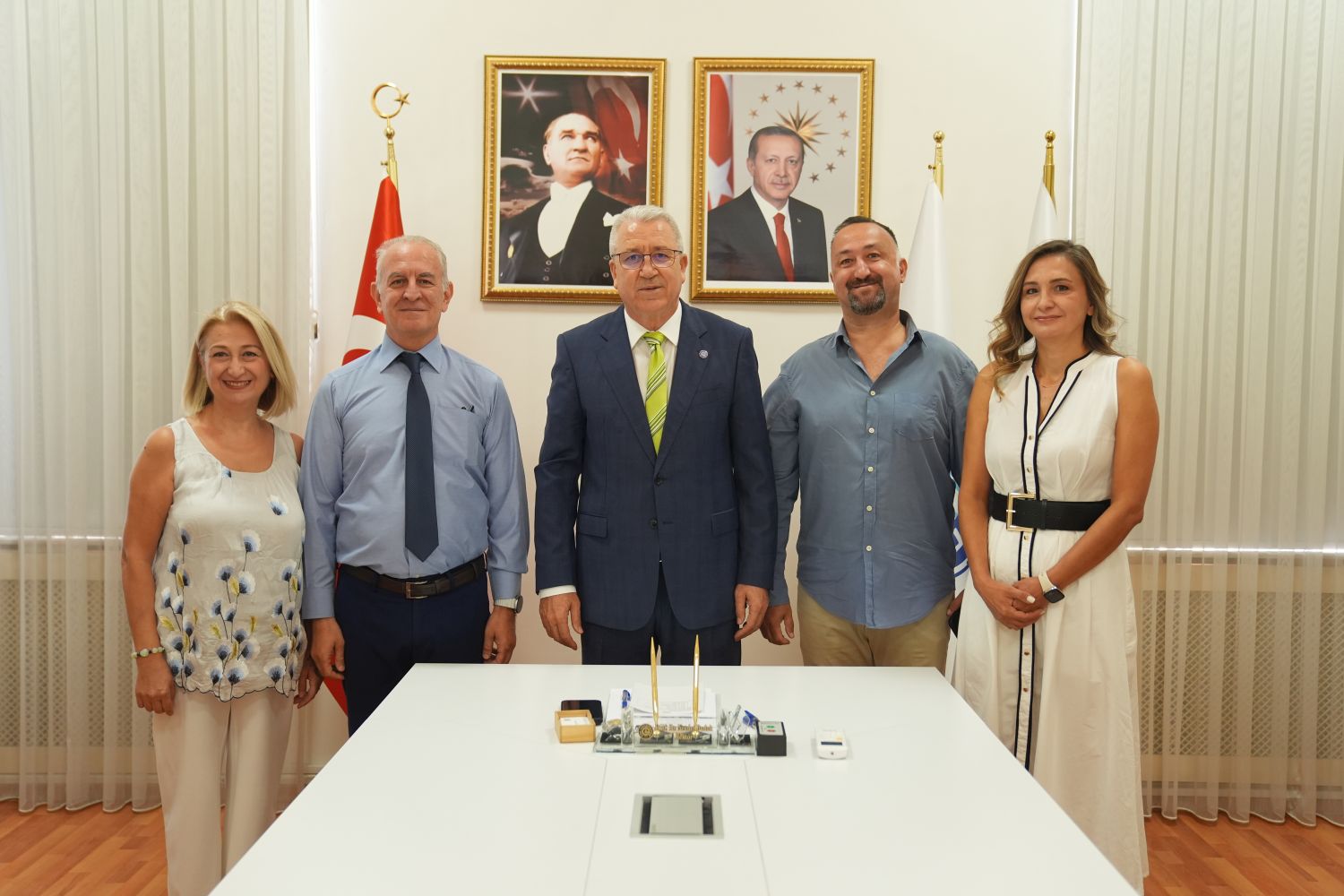 ++++Prof. Dr. Şule Gürkan Doç. Dr. Mustafa Tolgas Tolon Prof. Dr. Necdet Budak Doç. Dr. Serhat Engin Dr. Öğr Üyesi Emel Özacn Gökçek