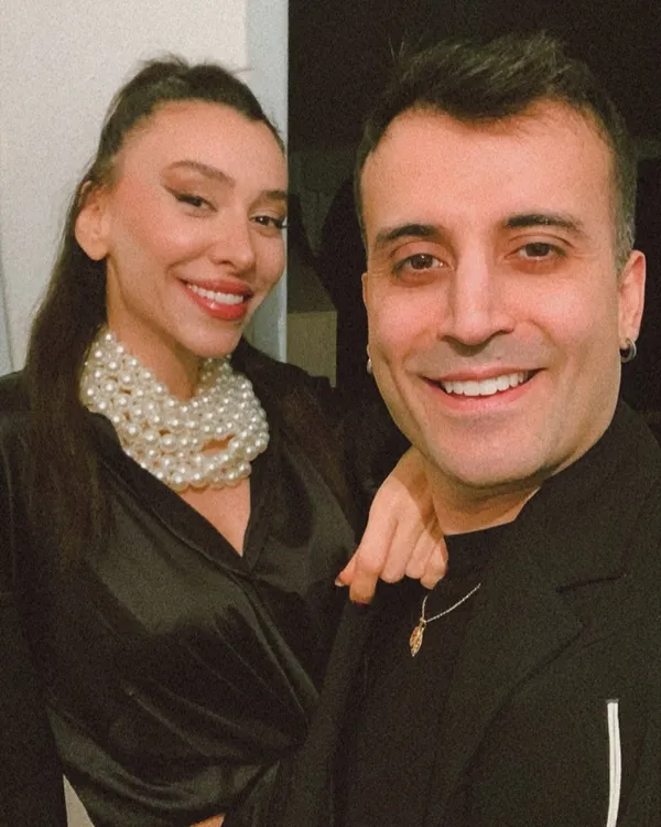 Ünlü çift sokak ortasında kavga etti: Bıktım artık senden!