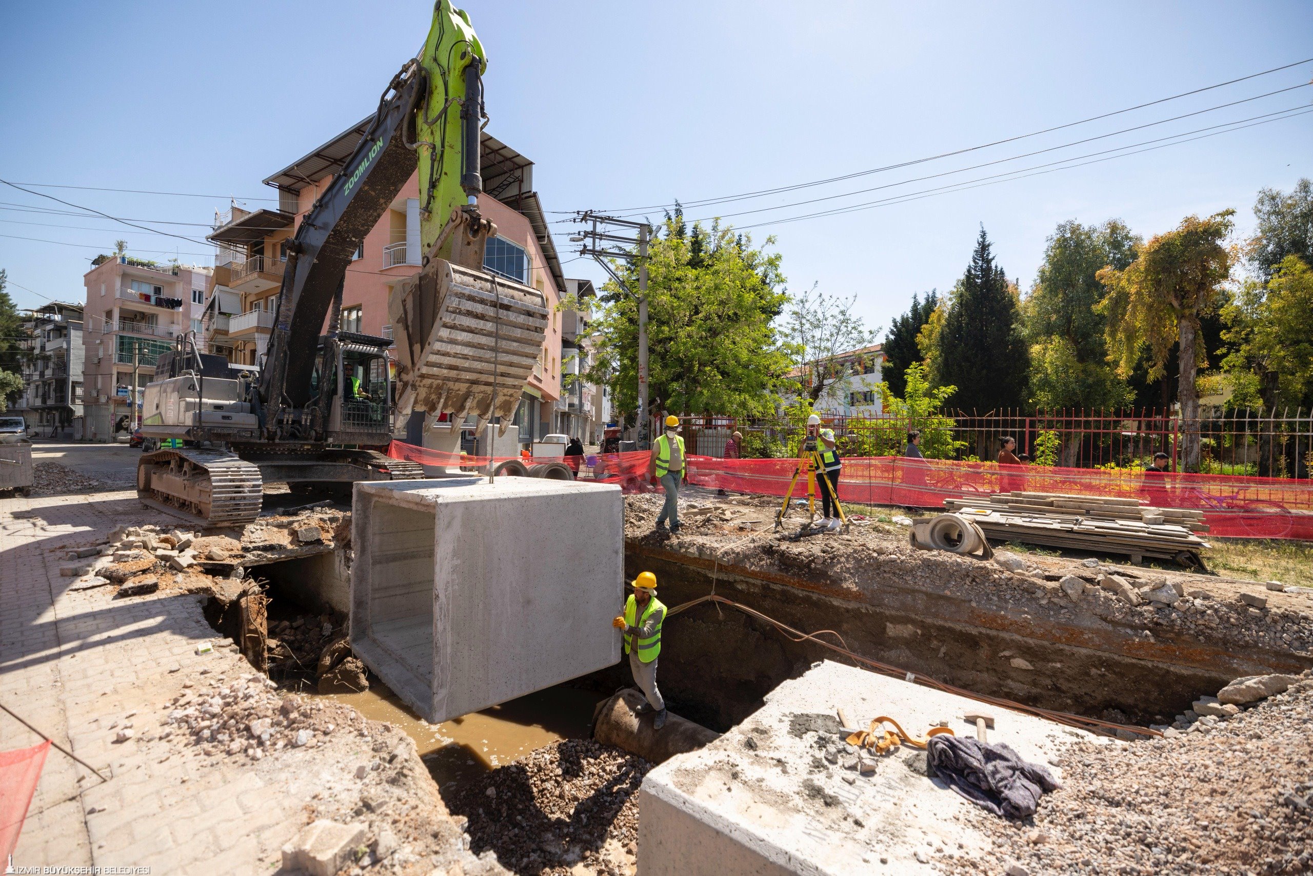 İzmir’de yağmur suyu ve atık su hatları ayrılıyor