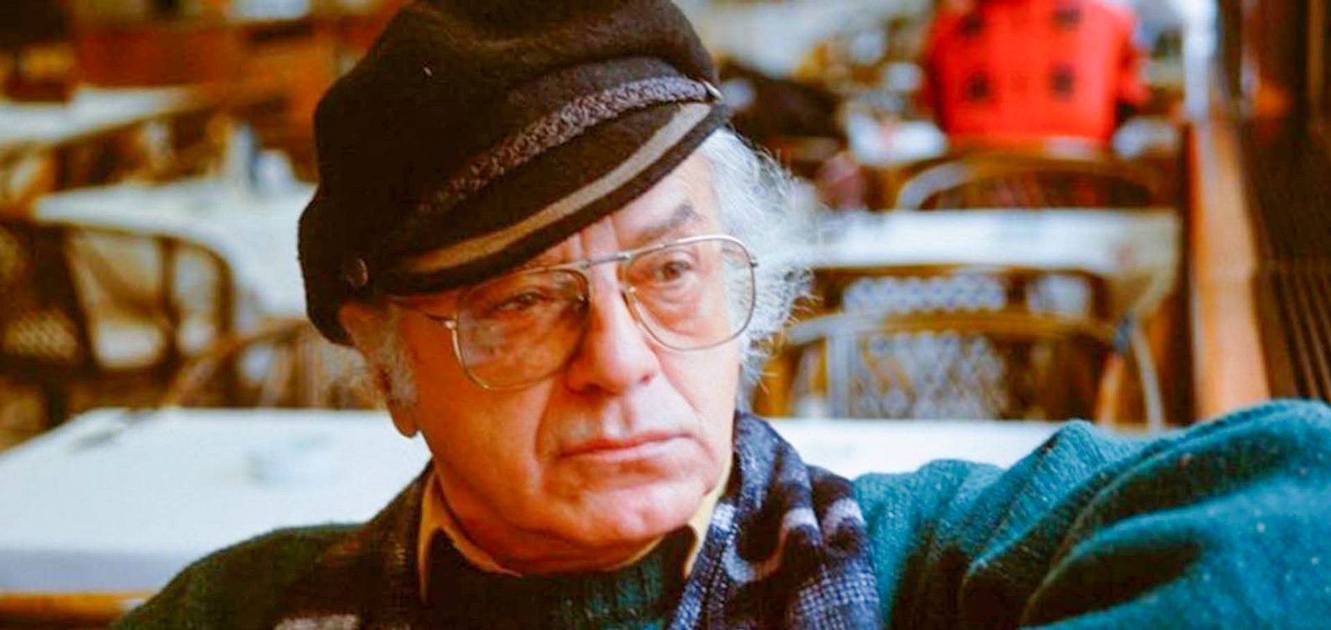 Hikayelerinde deniz ve özgürlük var: İzmir’in önde gelen yazarları