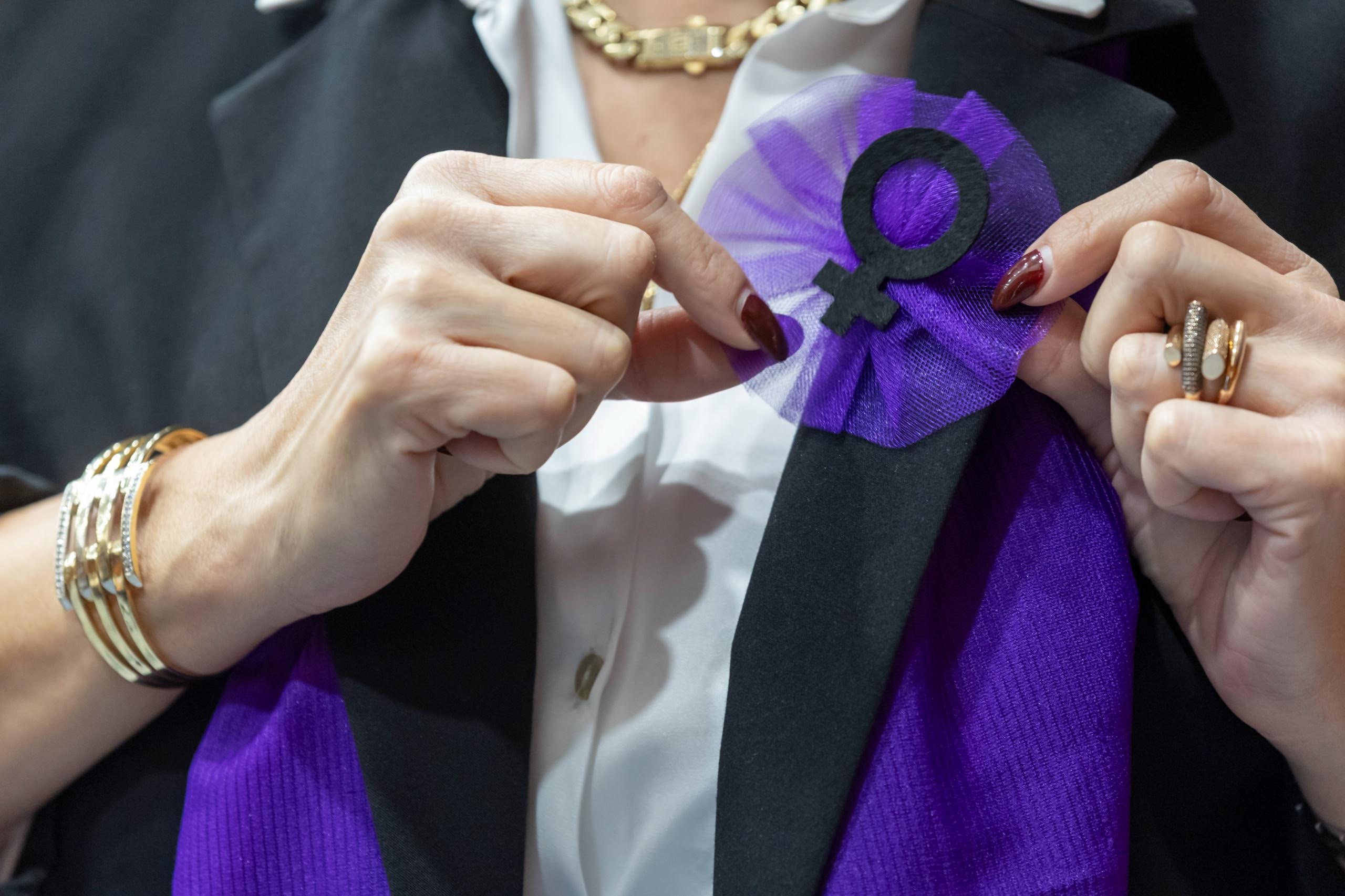 Konak’tan şiddetle mücadeleye anlamlı destek