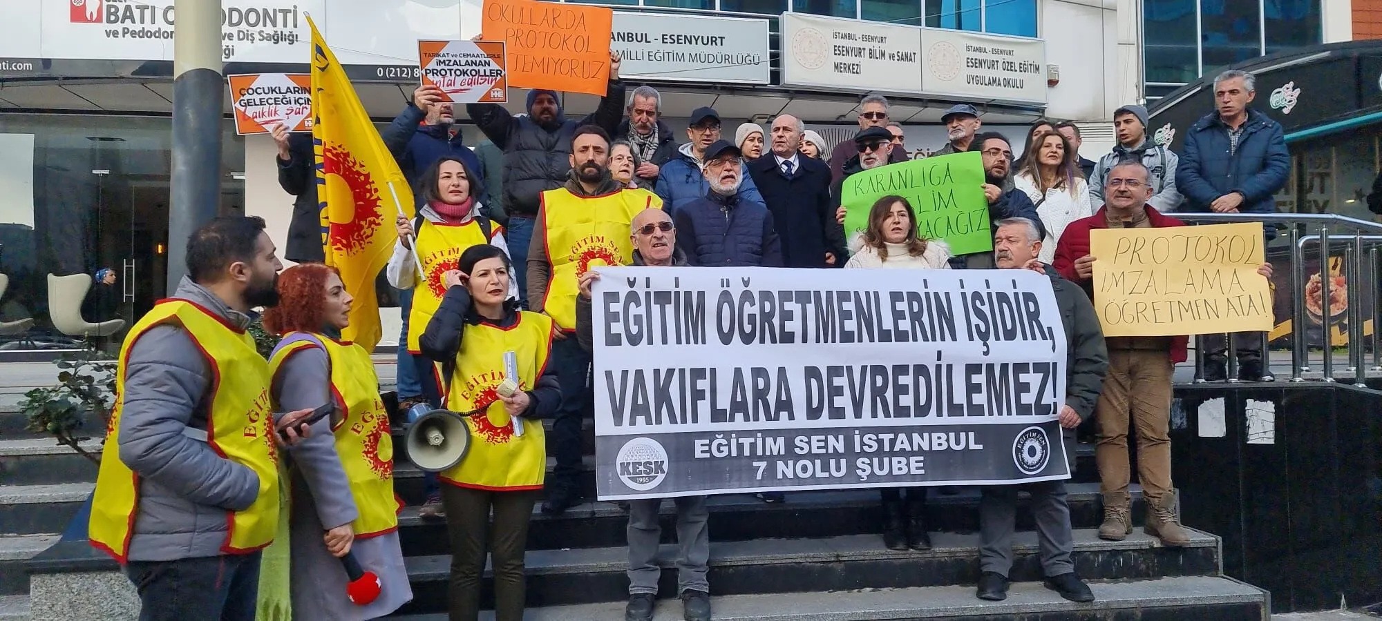 Eğitim Sen: Hamasi nutuk değil çözüm istiyoruz!
