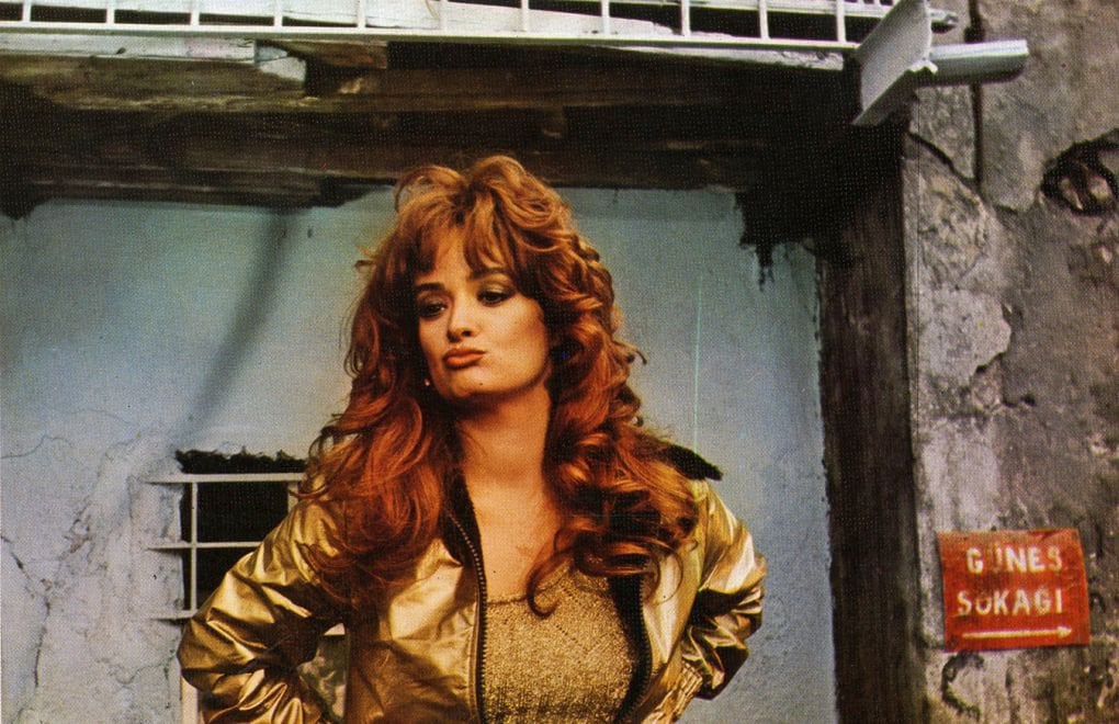 7-102Zarafet ve direniş: Türk sinemasından kadın hikayeleri