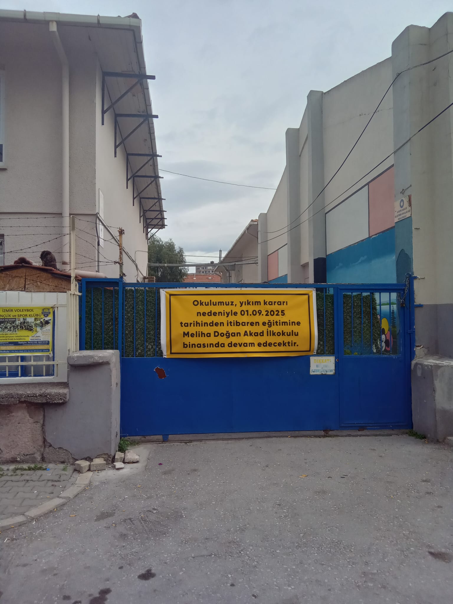 İzmir’de gökdelenler 1 yılda yükseliyor, okullar 5 yıldır yapılamıyor!