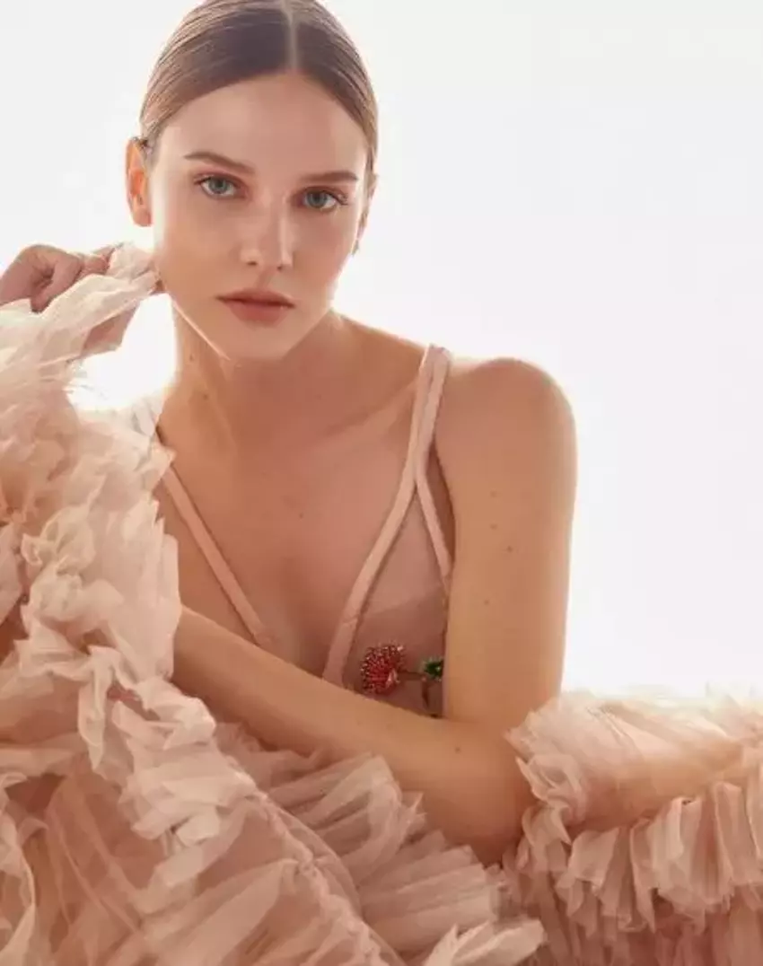 Sosyal medyada gündem oldu: Alina Boz son anda dizi kadrosundan çıkartıldı… İşte yerine gelebilecek isim