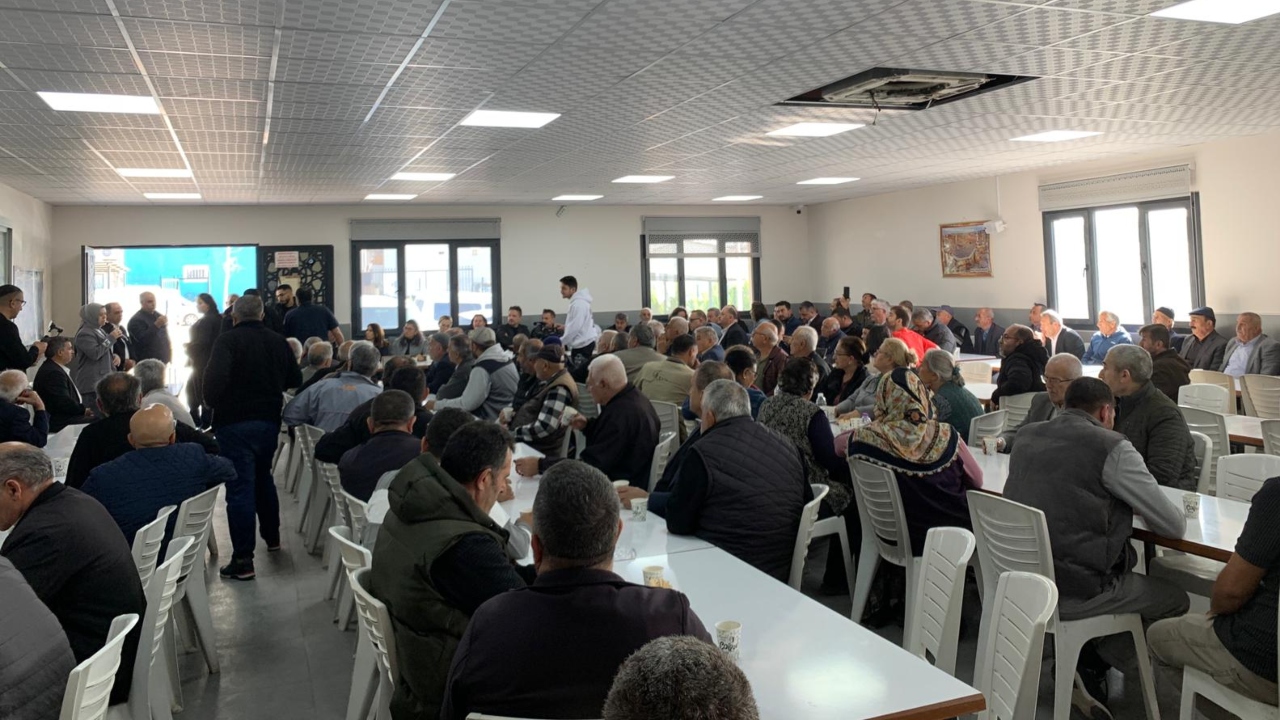 Bornova Naldöken Halkı Çöpe Karşı Ayaklandı (2)