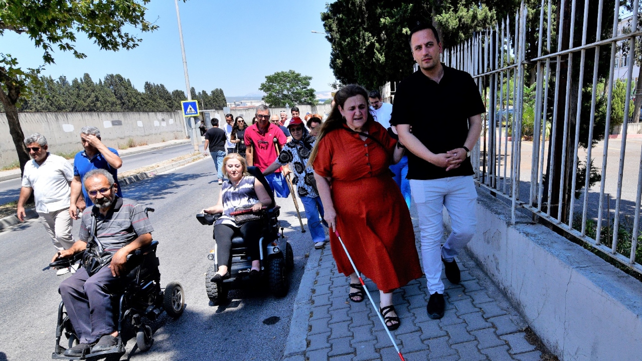 Bornova’da Çözüm Odaklı Buluşma Engelleri Hakları Çalıştayı (1)