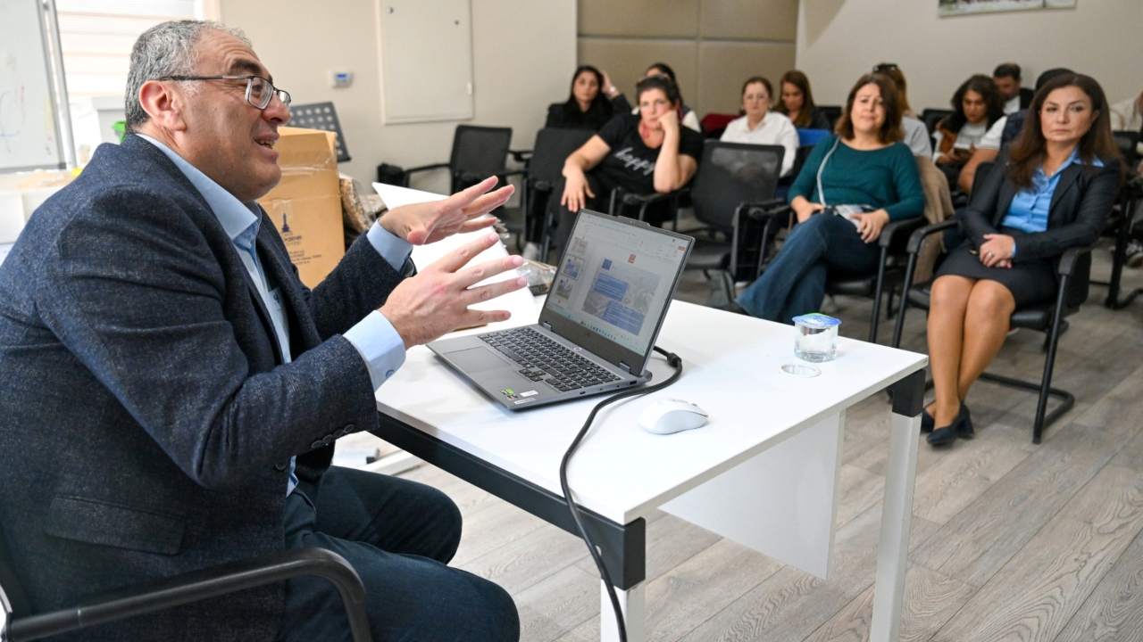 Bornova’da Öğretmenlere Çevre Bilinci Eğitimi (1)