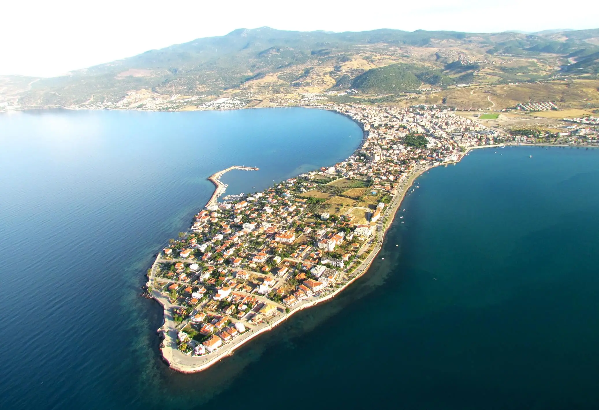 İzmir’in İtalya’sı Görenleri büyülüyor