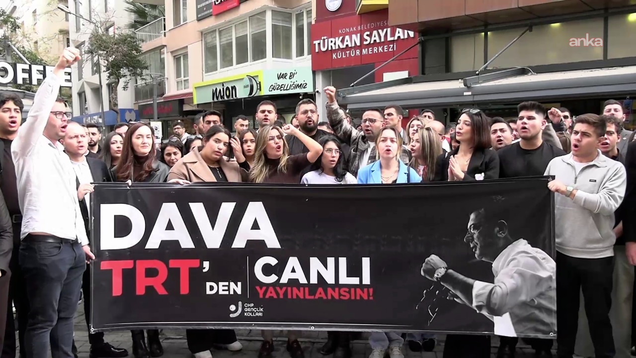Chp İzmir Gençlik Kolları’ndan, Trt Eylemi Dezenformasyon Son Bulsun, Dava Canlı Yayınlansın