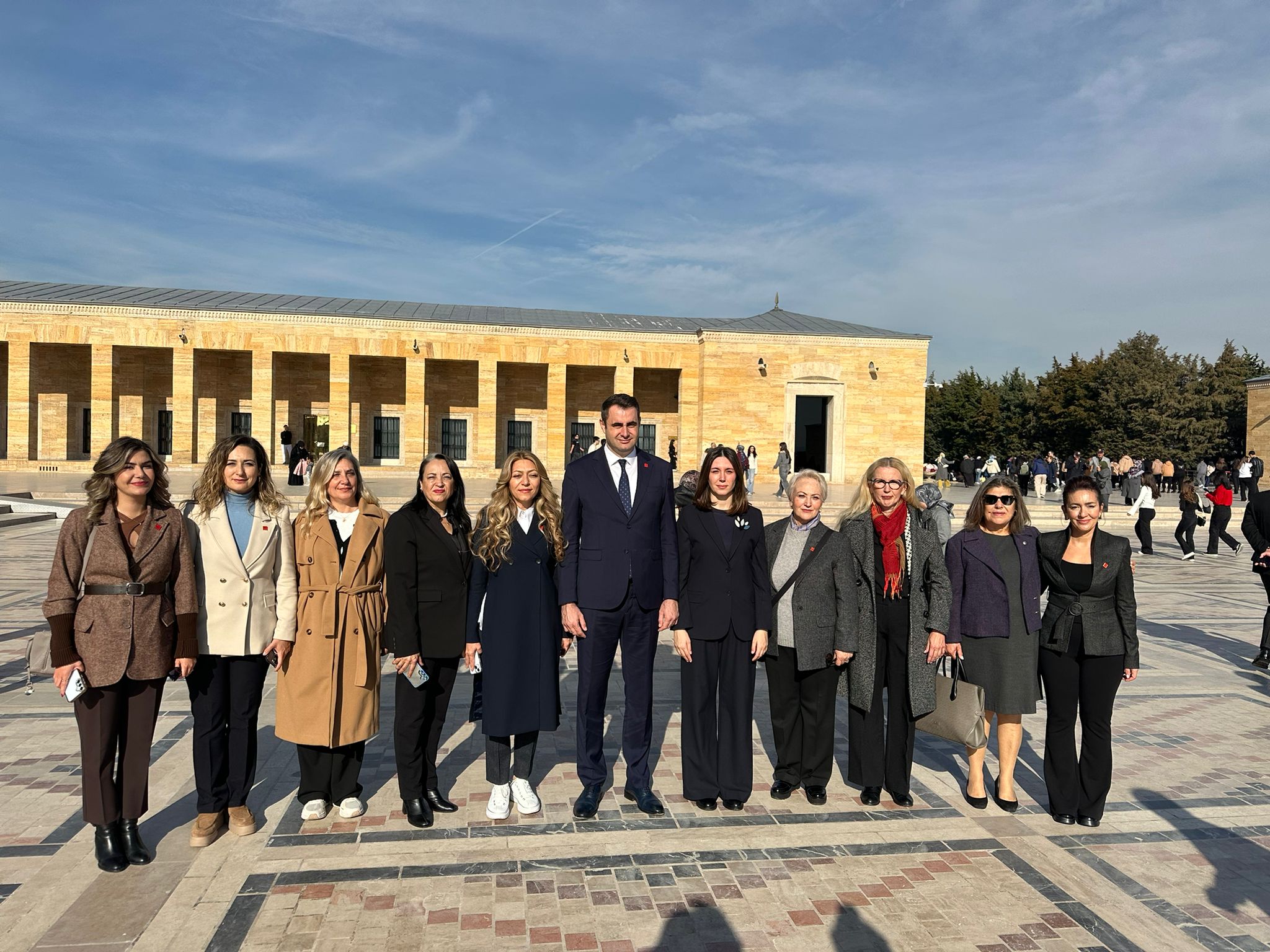 Chp İzmir Örgütü Anıtkabir’de Bıraktığı Emanetin Eşsiz Değerini Biliyoruz