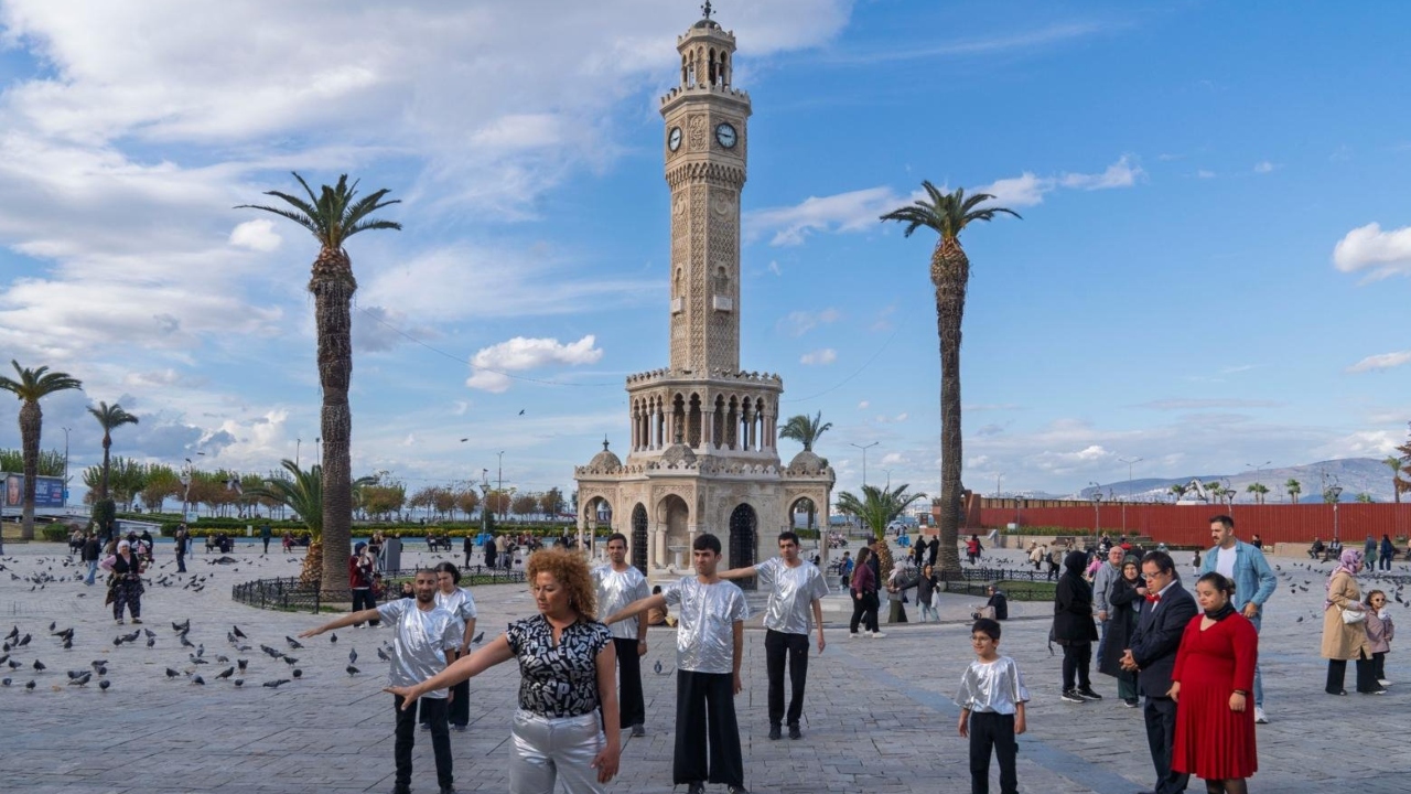 Dans, Tiyatro, Müzik İzmir’de 3 Aralık’a Özel Sanat Haftası (2)