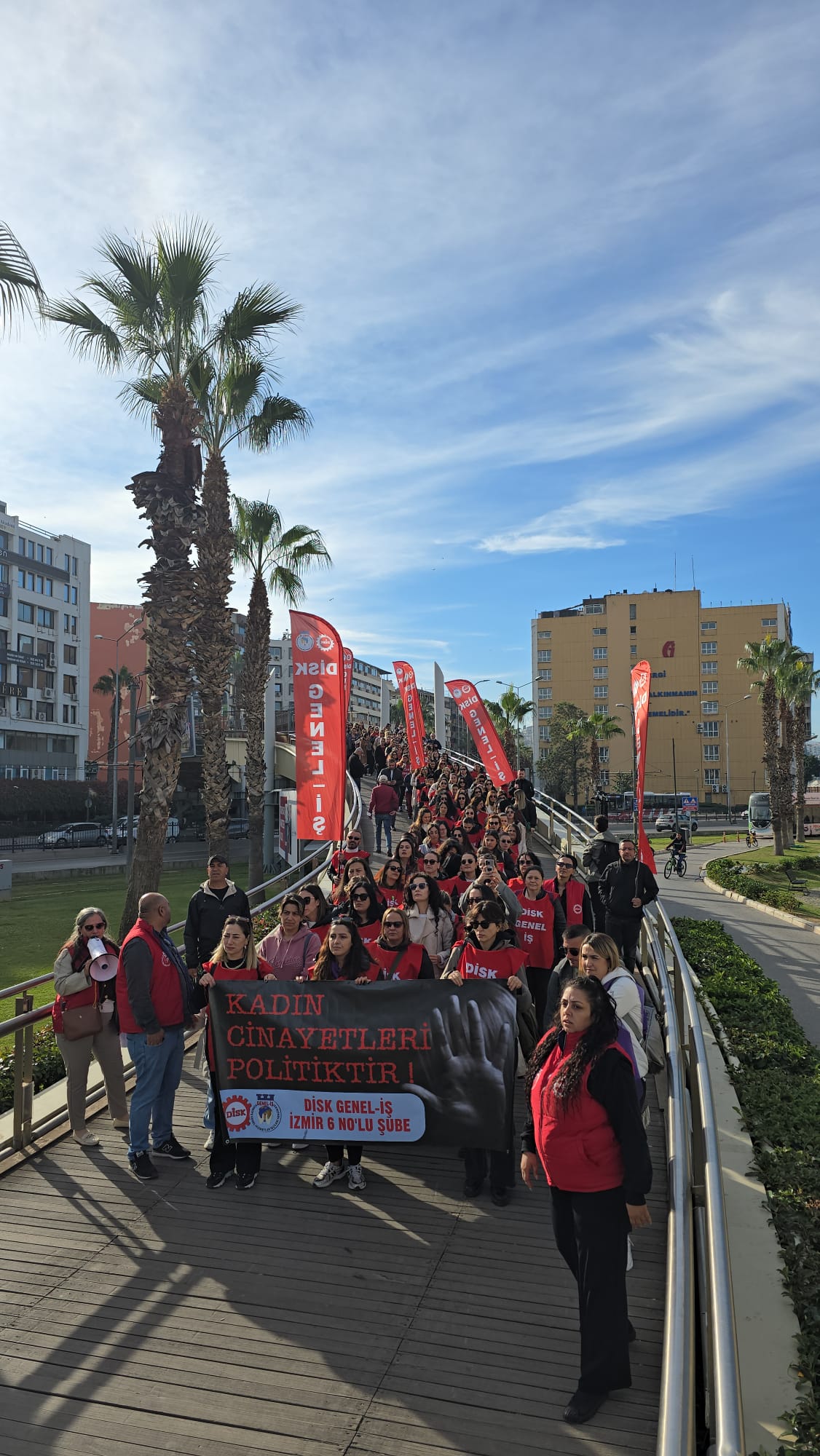 Di̇sk’li Kadınlar 25 Kasım’da İzmir’de Ses Yükseltti
