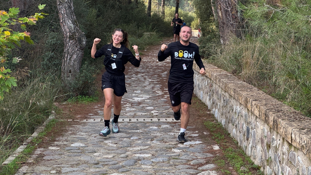 İzmir'de Kistik Fibrozis Farkındalığı Için 600 Sporcu Doğada Koştu