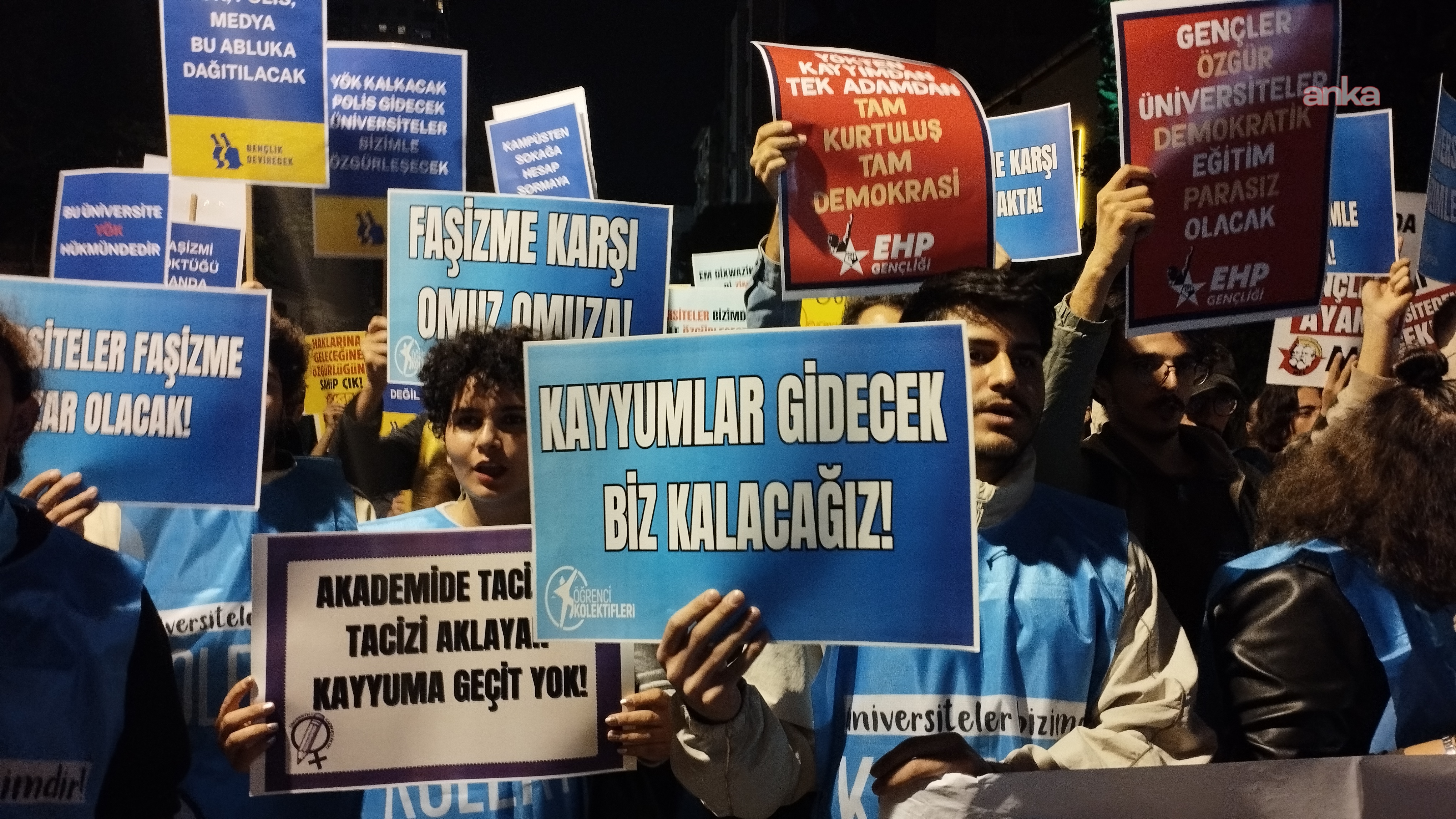 İzmir’de Öğrenciler Sokakta Bütçe Kayyum Rektörlerin Cep Harçlığı Olmuş Durumda (1)
