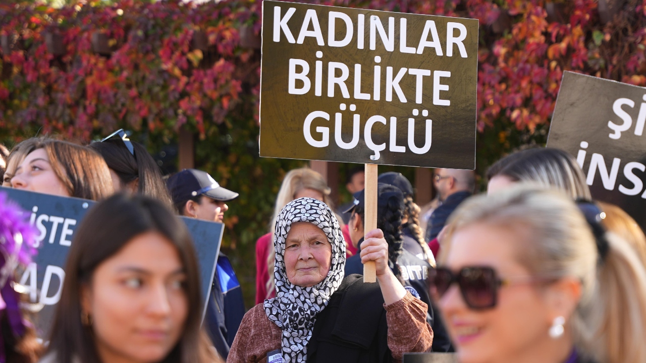 Kemalpaşa, Kadına Şiddete Karşı Ses Yükseltti