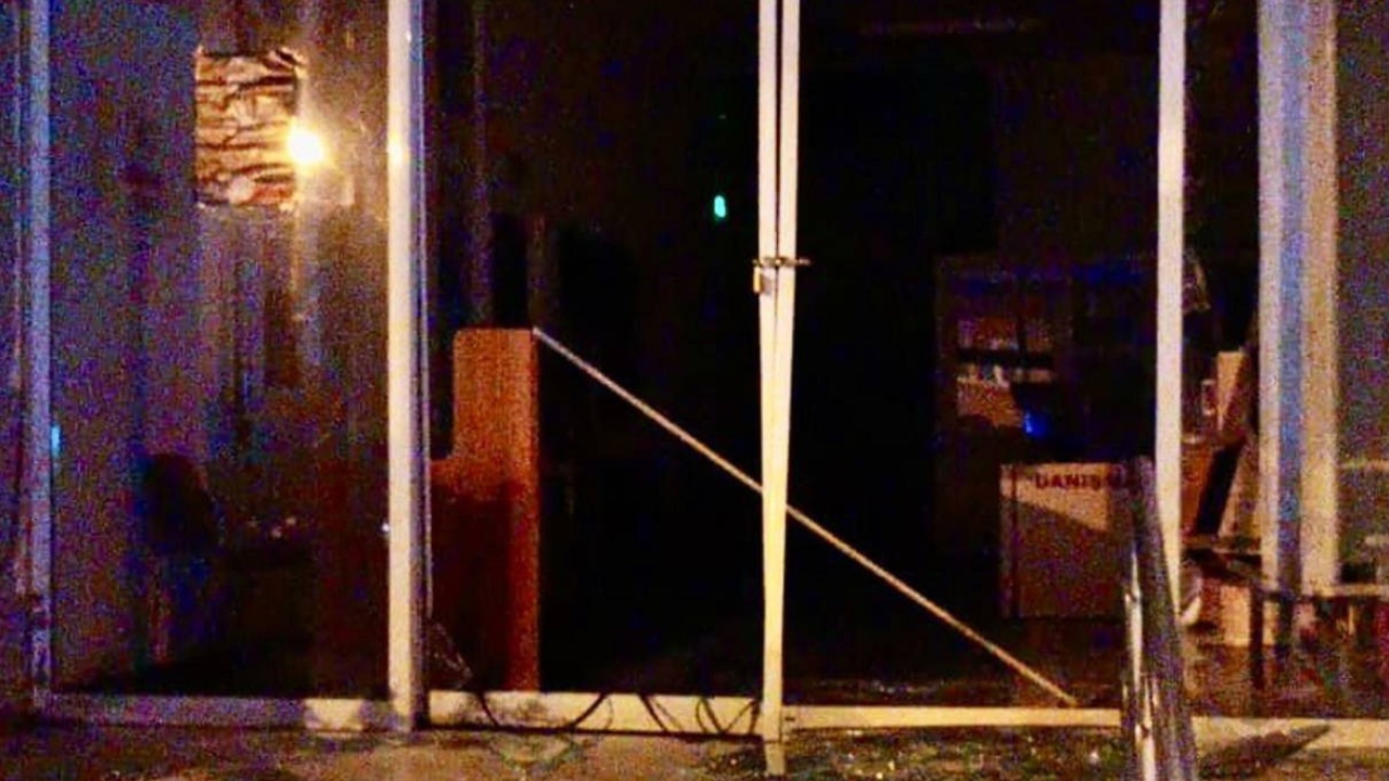 Kiraz Belediyesi’ne taşlı saldırı:Saldırgan daha önce adaylık çalışması yapmış