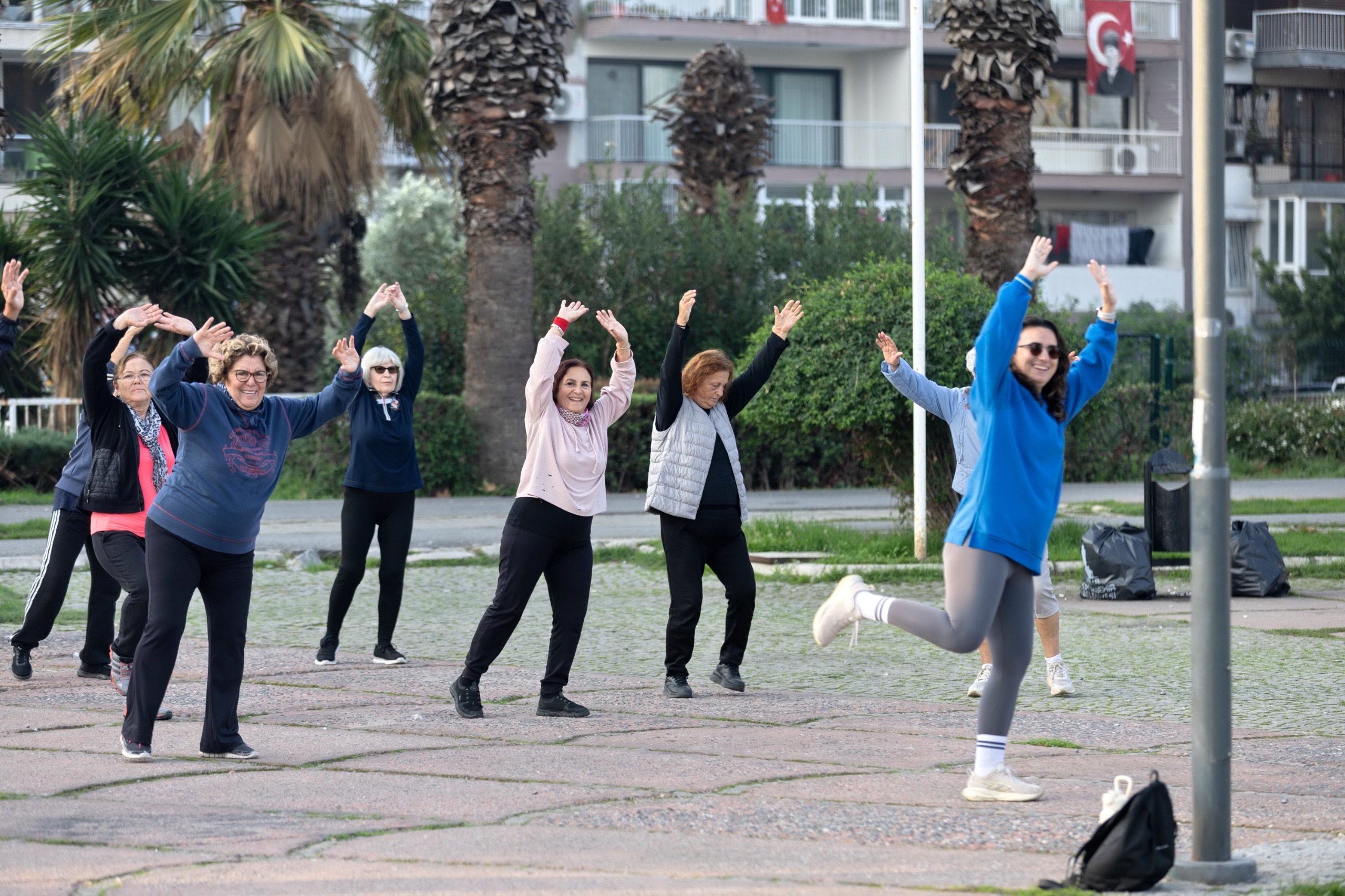 Konak’ta Açık Havada Spor Keyfi Sürüyor (1)