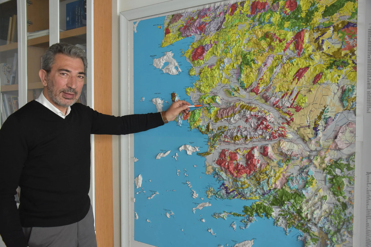 Jeoloji mühendisinden uyarı: İzmir'in 29 ilçesi hala bekliyor!-2