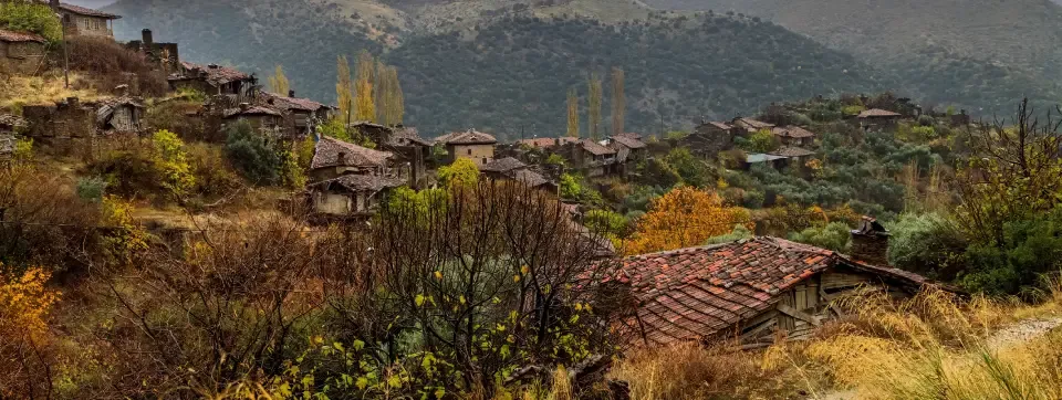 Hem ürkütüyor, hem büyülüyor: Hayalet köy Lübbey!