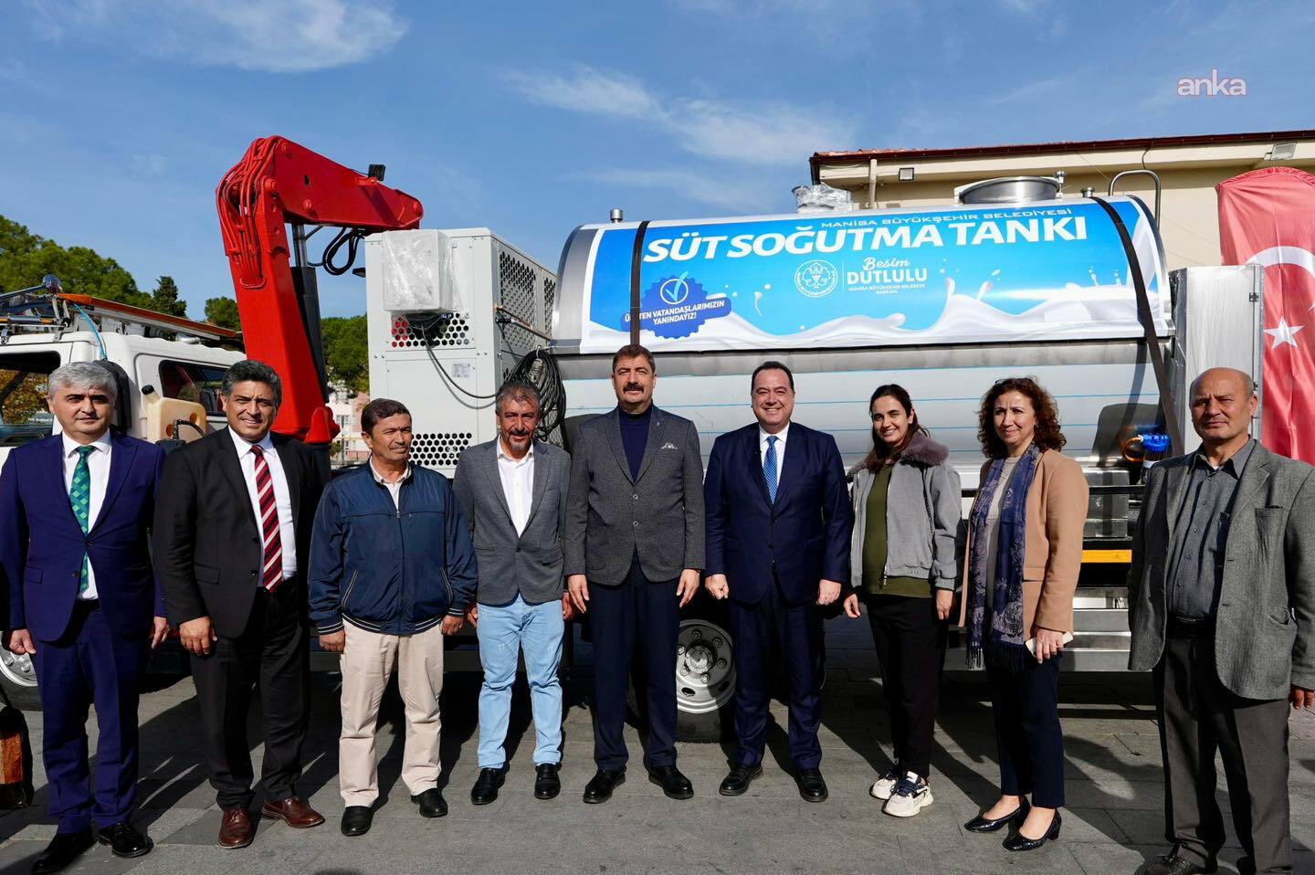 Manisa’da Çiftçiye Bir Destek Daha İlk Süt Soğutma Tankı Kooperatife Teslim Edildi (3)