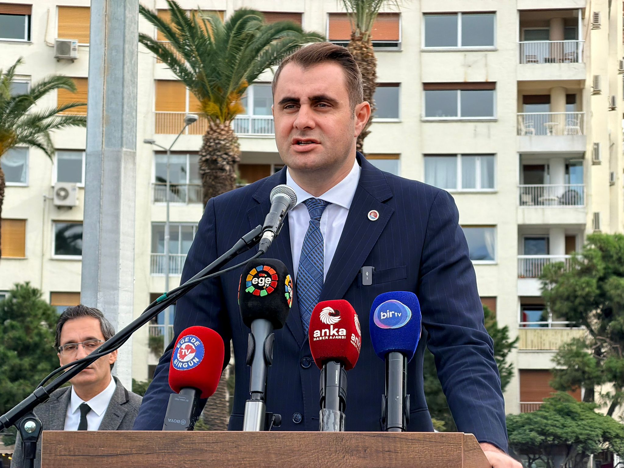 Başkan Güç: Öğretmeni yok sayan hiçbir iktidar ayakta kalamaz!