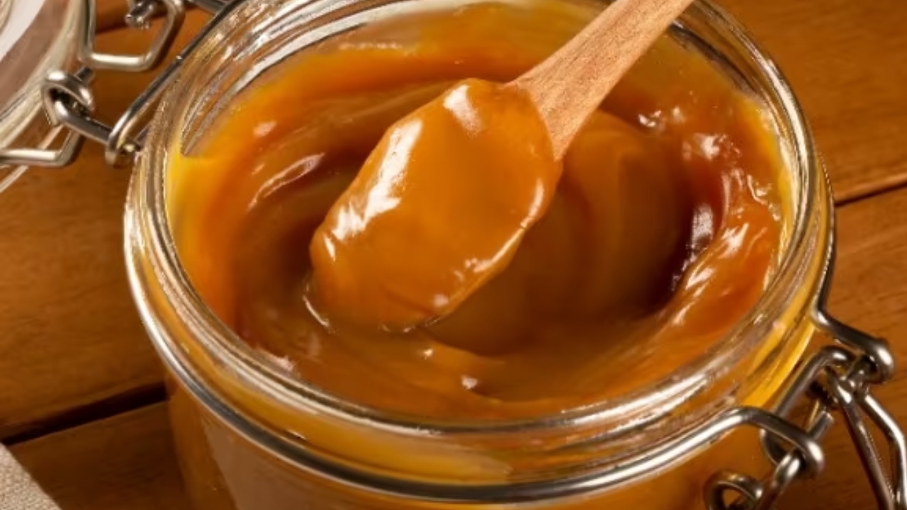 Bu lezzetle Alaçatı sokaklarını evinize taşıyacaksınız: Reçelin en güzel hali damla sakızlı süt reçeli