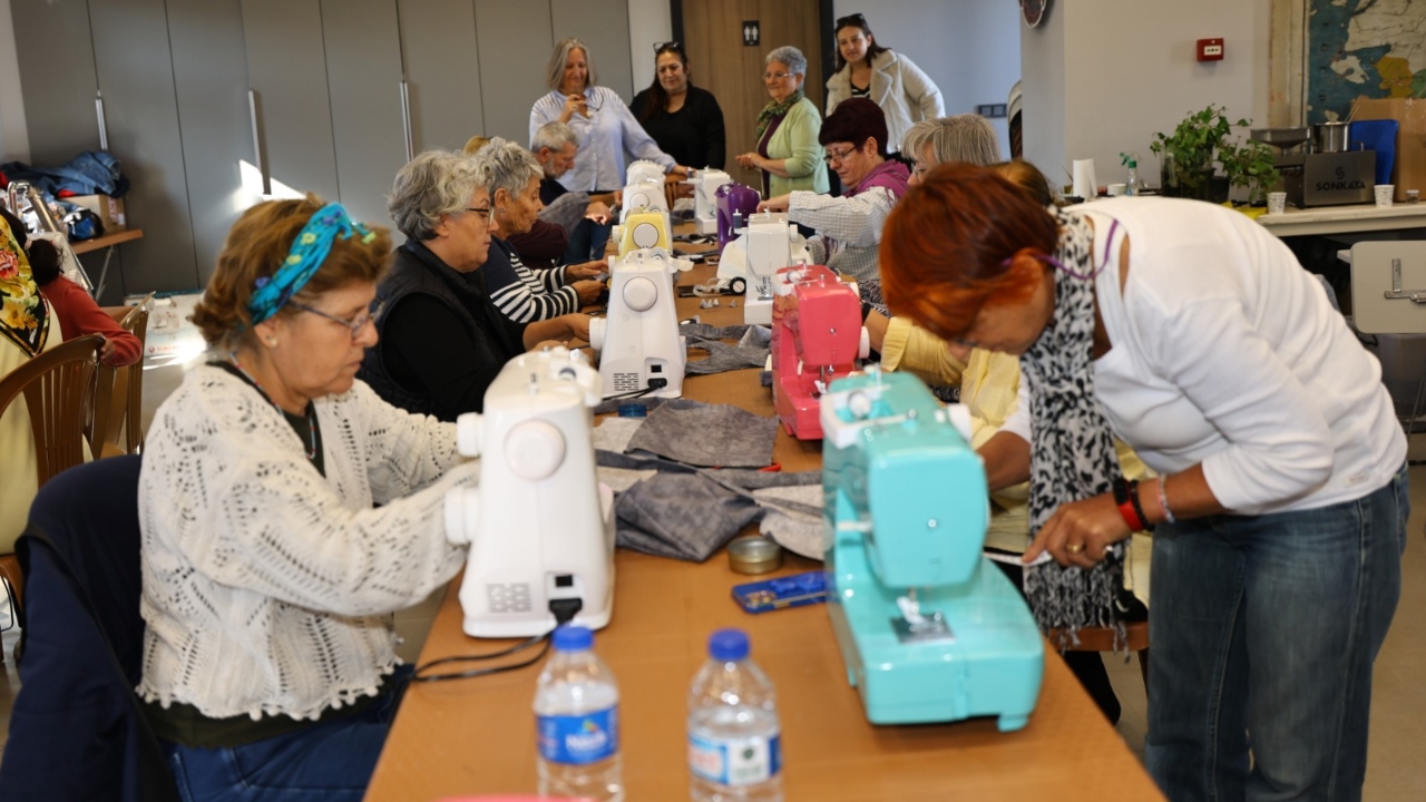 Selçuk’ta Yetenek Atölyesi Kadınlar Dikiş Atölyesinde Buluştu