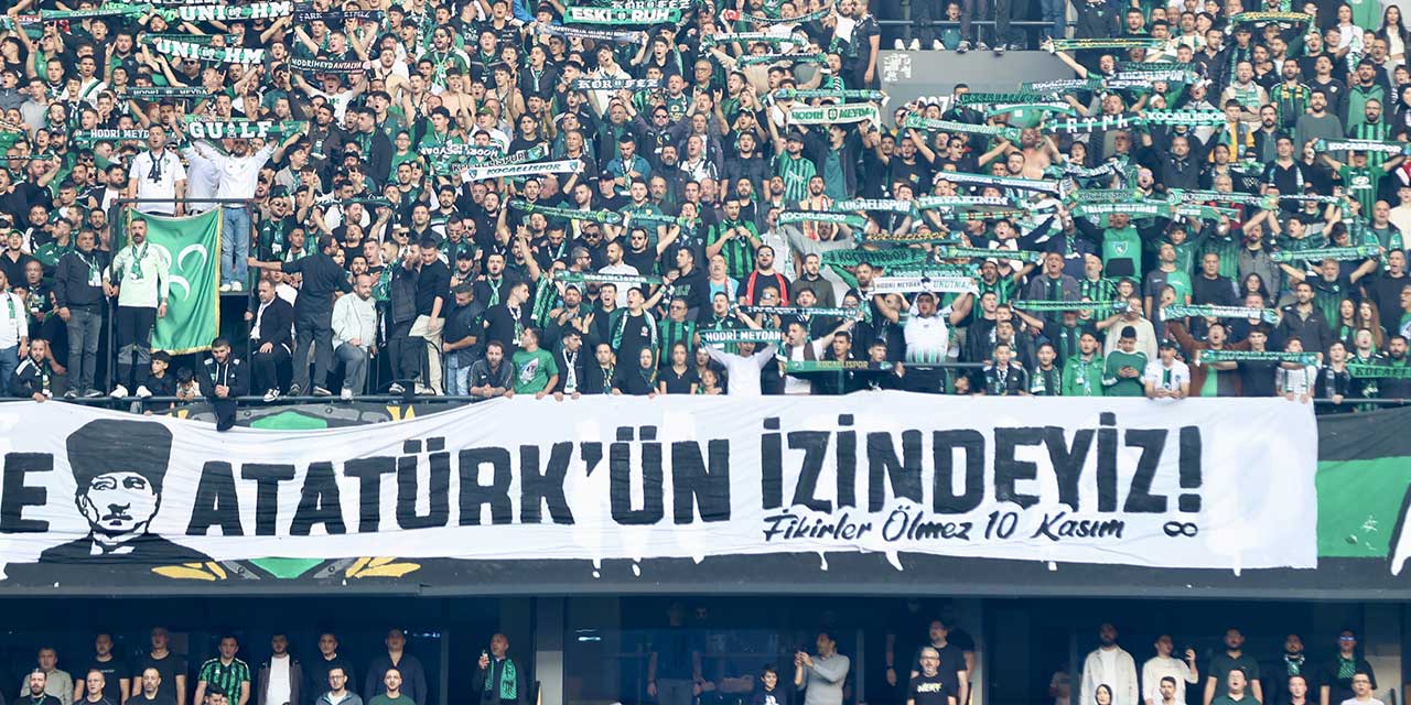 Süper Lig’de Duygusal Anlar Tribünlerden Mustafa Kemal’in Askerleriyiz Tezahüratı (1)